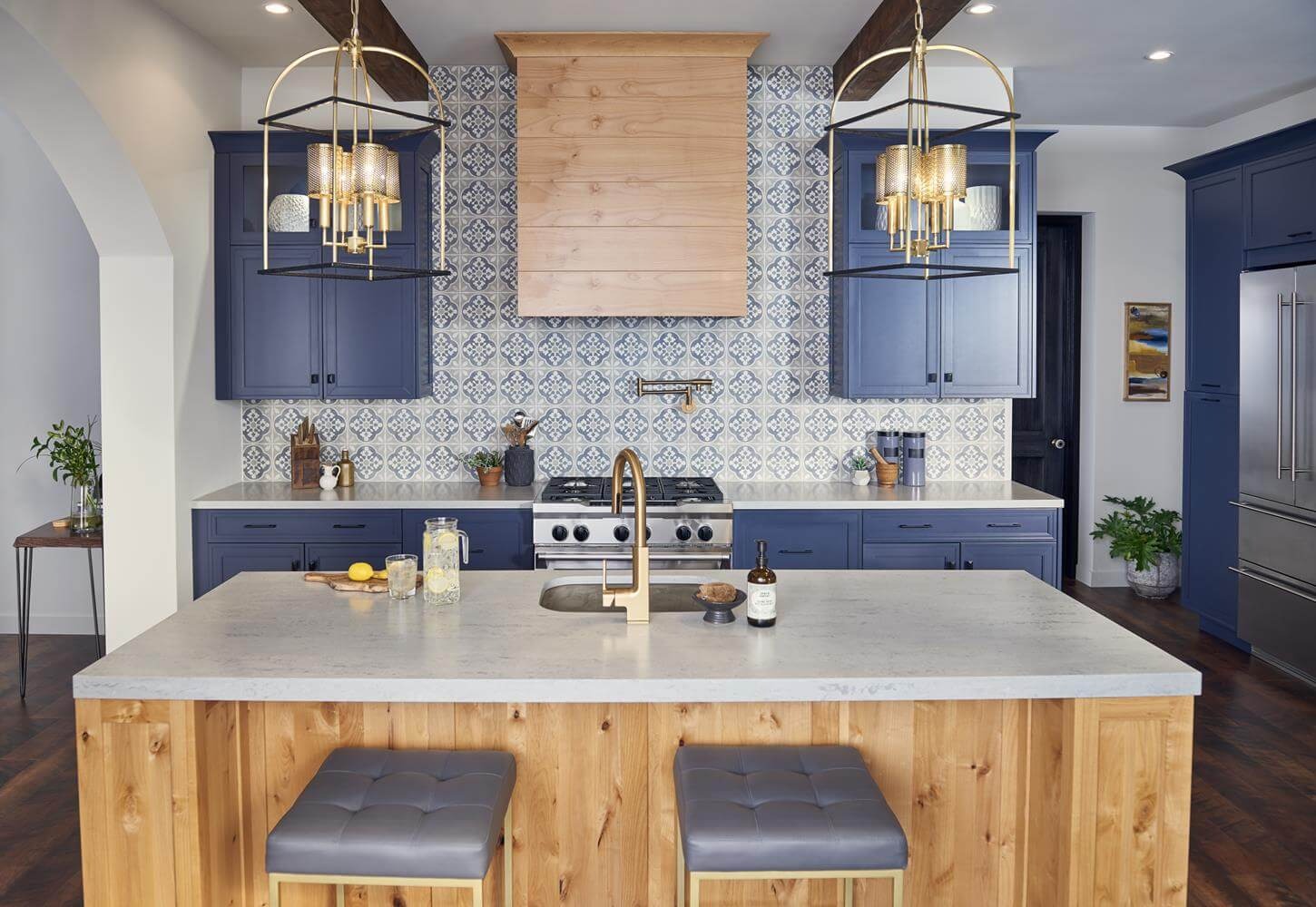 Thermofoil vs. Painted Cabinets: Which Finish Lasts Longer?